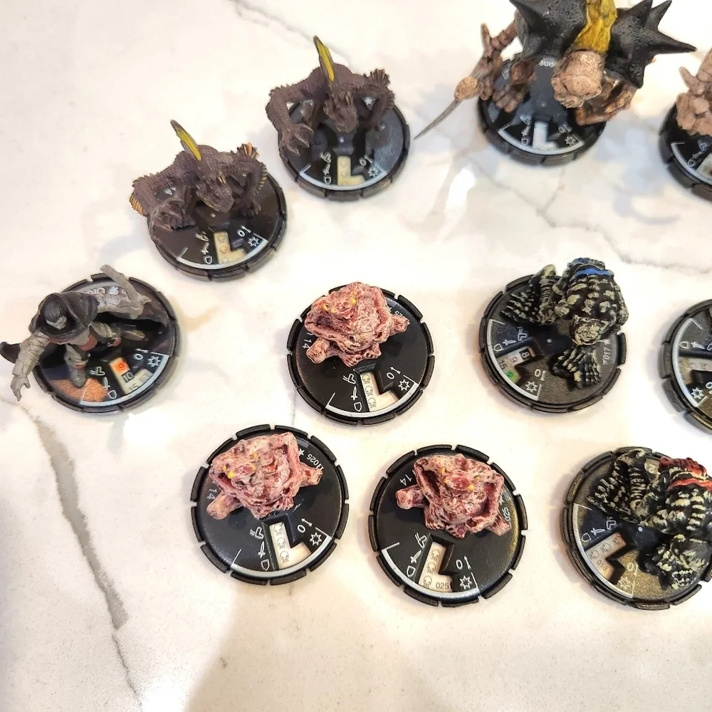 Wizkids Dials Plastic Painted Figure Toy Lot